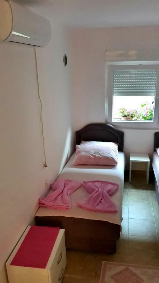 Apartman Tatjana Sutomore Bagian luar foto