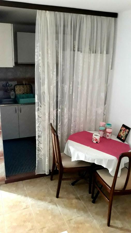 Apartman Tatjana Sutomore Bagian luar foto